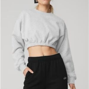 ALO Yoga Heather Gray Cropped Sweatshirt